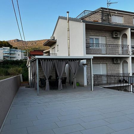 Apartmani Mila Podstrana Exteriör bild