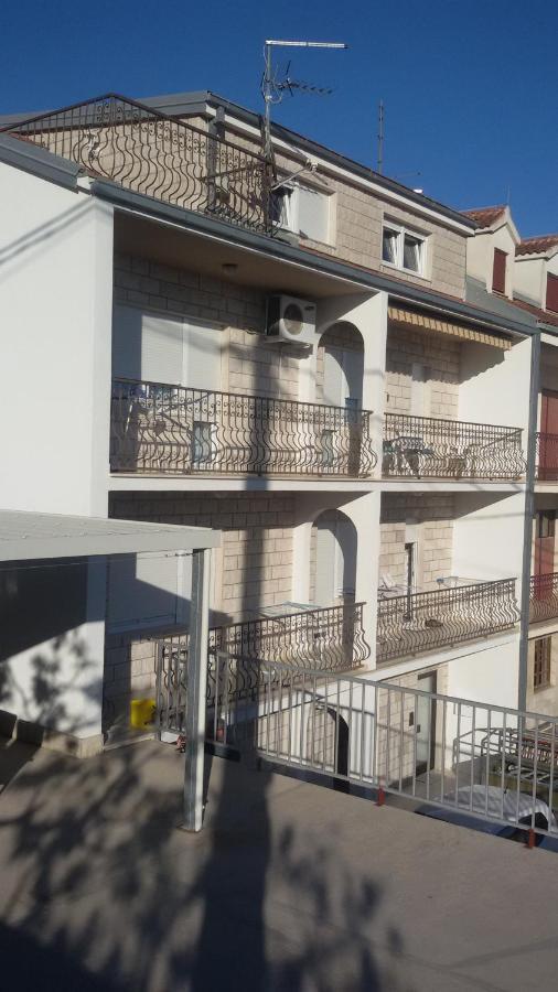 Apartmani Mila Podstrana Rum bild