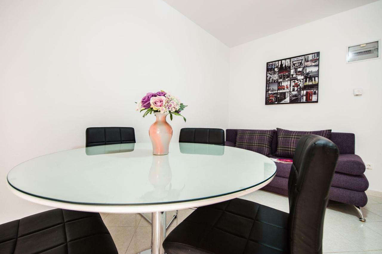 Apartmani Mila Podstrana Exteriör bild