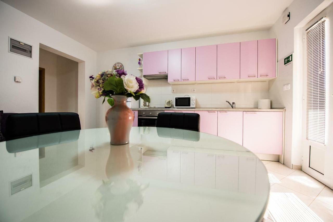 Apartmani Mila Podstrana Exteriör bild