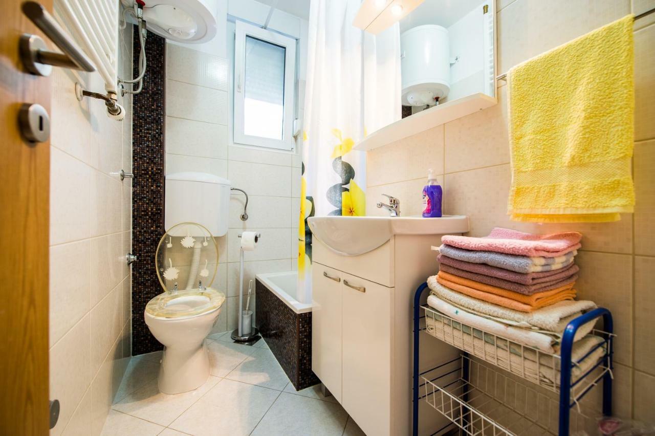 Apartmani Mila Podstrana Exteriör bild