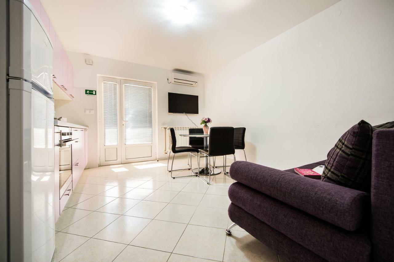 Apartmani Mila Podstrana Exteriör bild